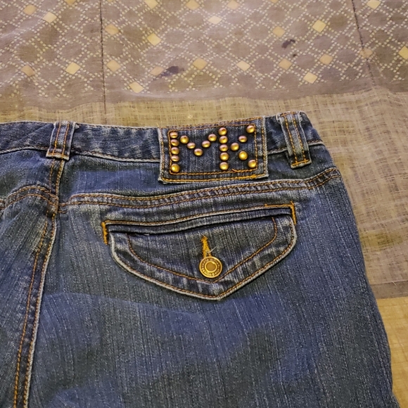 3 for $40 Michael Kors jeans. - Picture 4 of 4
